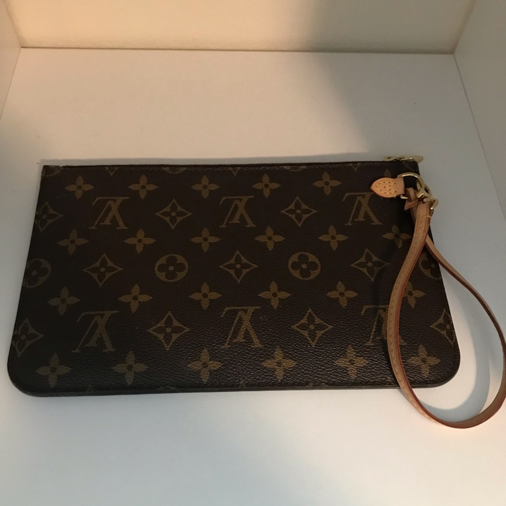 Louis Vuitton wristlet Monogram